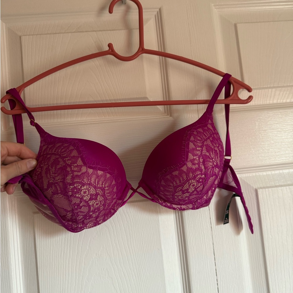 Victoria's Secret Fuchsia Lace Push Up Bra